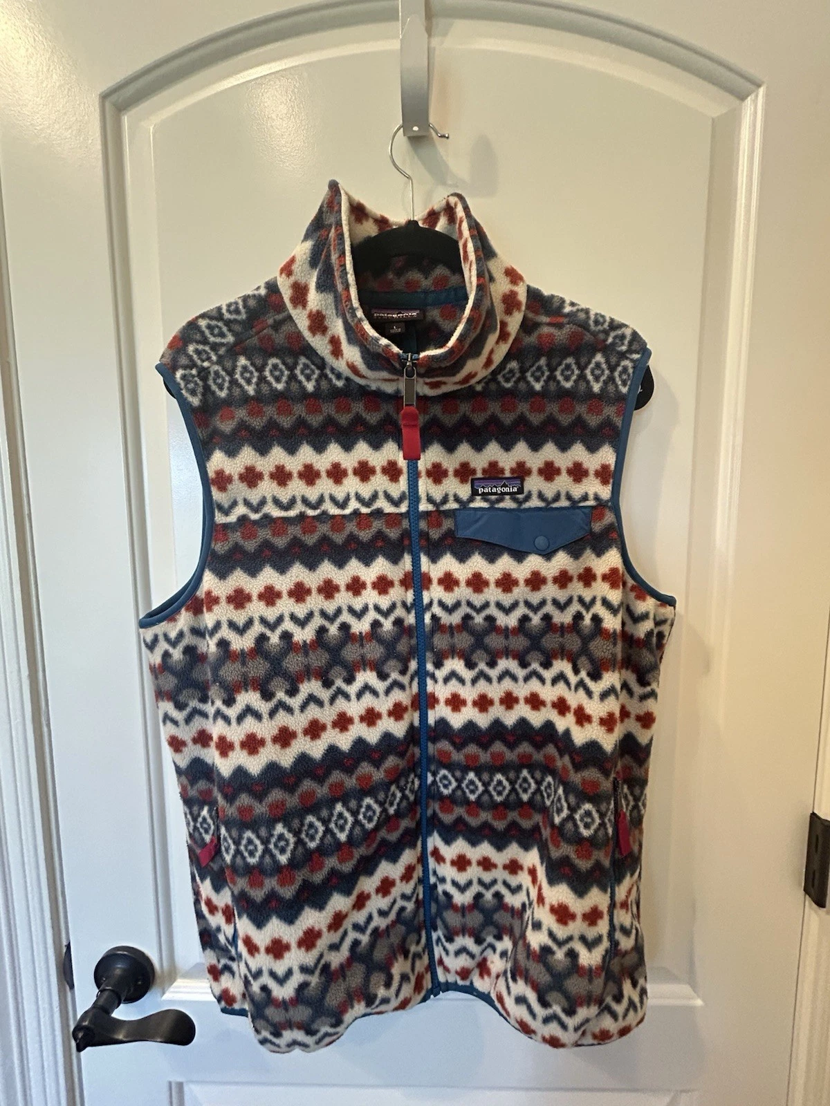 Patagonia Mens Synchilla Full Zip Fleece Vest Tribal Over Cliff Underwater (L)