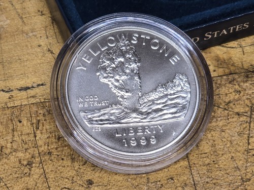 1999 Yellowstone National Park Commemorative Coin Proof Silver Dollar OGP - Picture 2 of 4