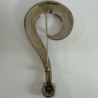 FABULOUS VINTAGE HIGH END CRYSTAL BLUE PURPLE RHINESTONE QUESTION MARK BROOCH — photo 4