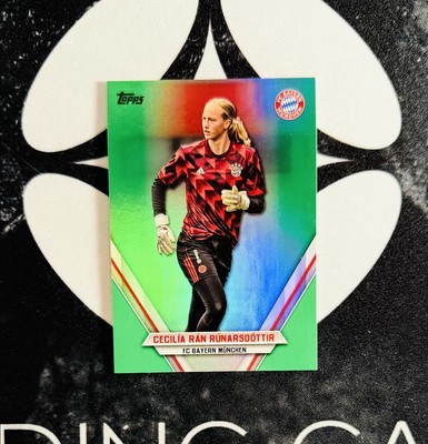 2022-23 Topps Bayern München Team Set - Cecilia Ran Runarsdottir Green Foil /20