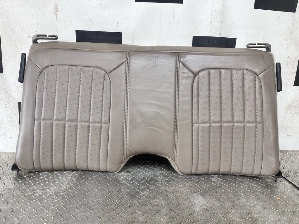 97-02 Camaro Firebird Rear Seat Back Rest Leather 30th Anniversary GREAT OEM 👌 Foto 4 de 4