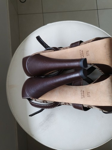 GUCCI COMO NUEVO Sandalias de Tacón Monograma Icono Bit Talla 37,5 o AUS 6,5 - Imagen 4 de 11