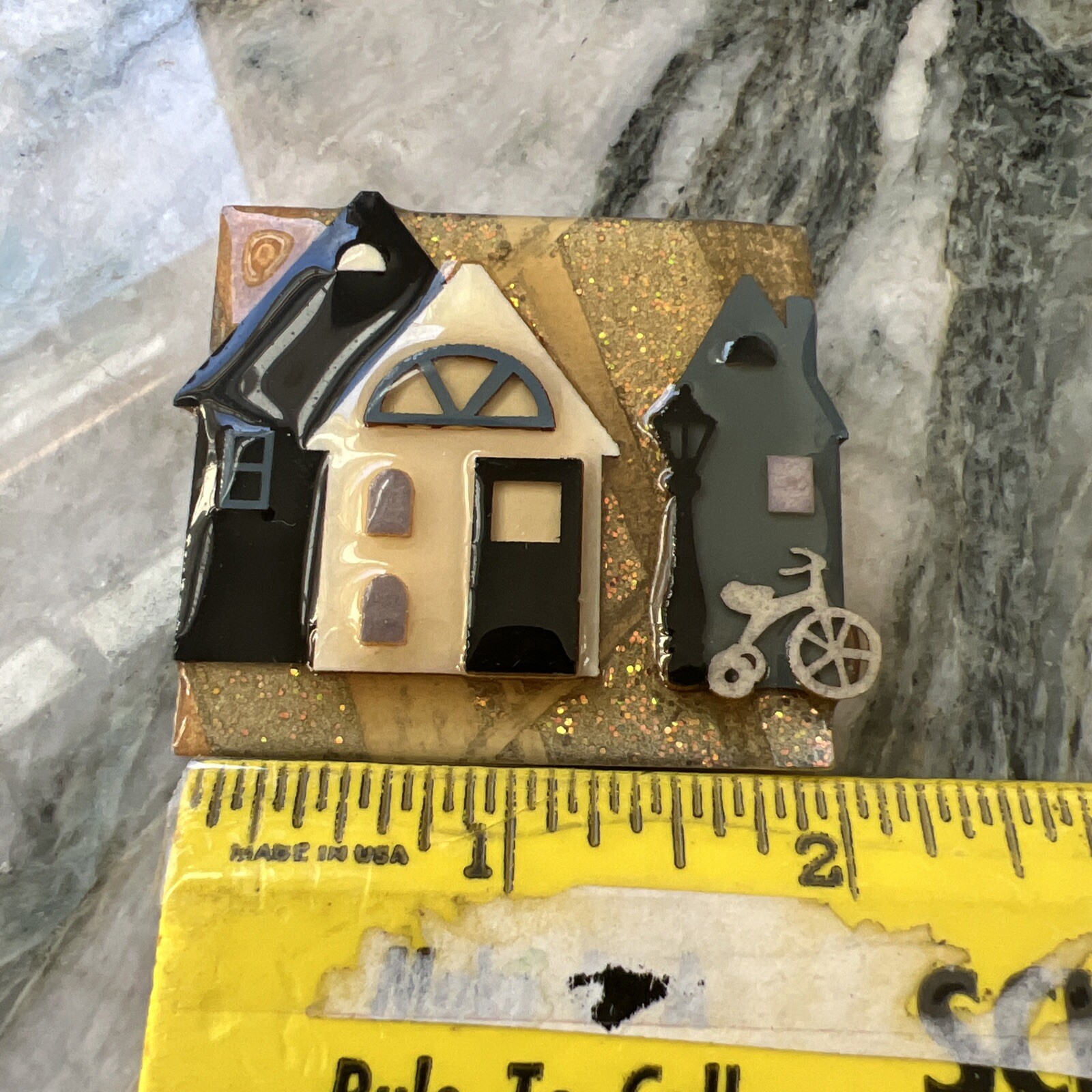 HANDMADE VINTAGE 1990's LUCINDA YATES “HOUSE PIN" BR… Gem