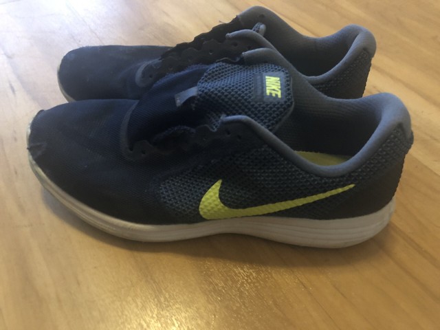 nike men's revolution 3 navy blue running shoes