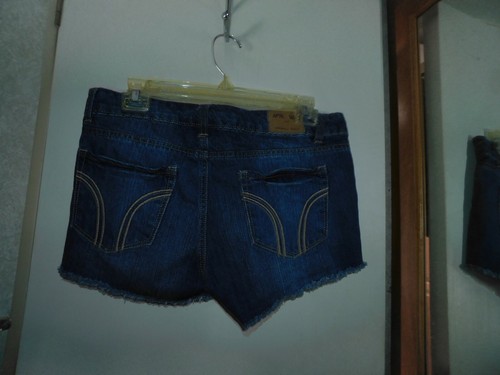 April Girl Jean Shorts-----Size 9 - Picture 2 of 2