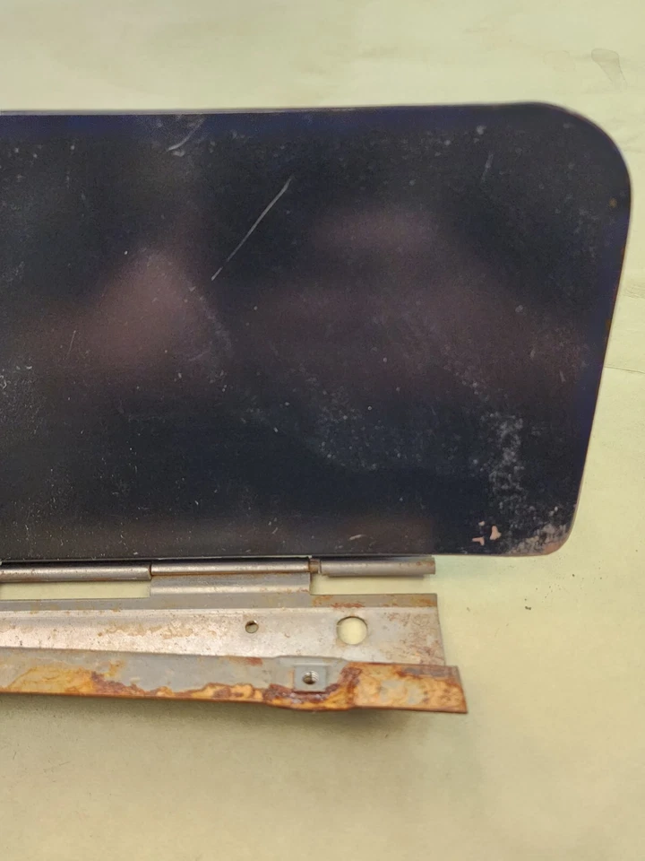 1967 年 67 别克 Special Skylark GS 340 GS 400 原装通用手套盒门  — 第 2/4 张图片