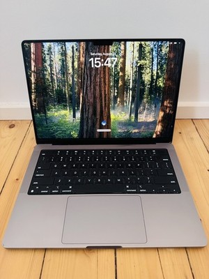 Macbook Pro 14 Zoll 2021 | M1 Pro | 32 GB | 512 GB SD | 16GPU