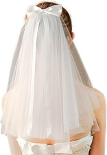Wedding Veil for Brides, Short White 2 Tier Tulle with Bow Hair Comb, Wedding Tr