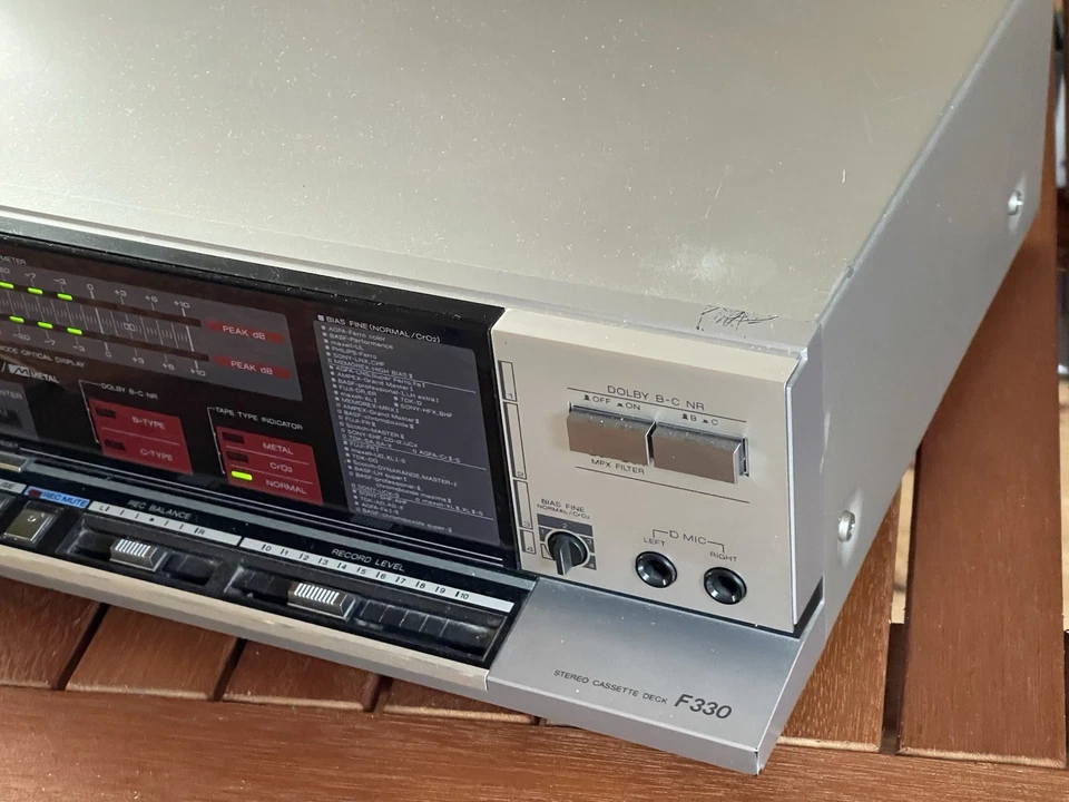Aiwa AD-F330 Stereo Cassette Tape Deck - Cinghia nuova. Misurato - Immagine 4 di 4
