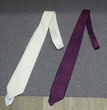 2 Krawatten von Trevira