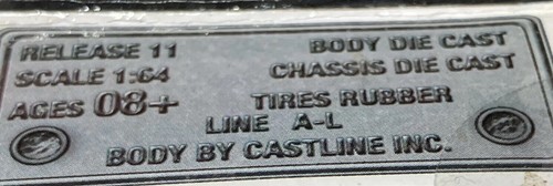 M2 Machines Auto-Lift AutoZone Exclusive 2 1979 Chevy Silverados Stepside/No Bed - Picture 4 of 9