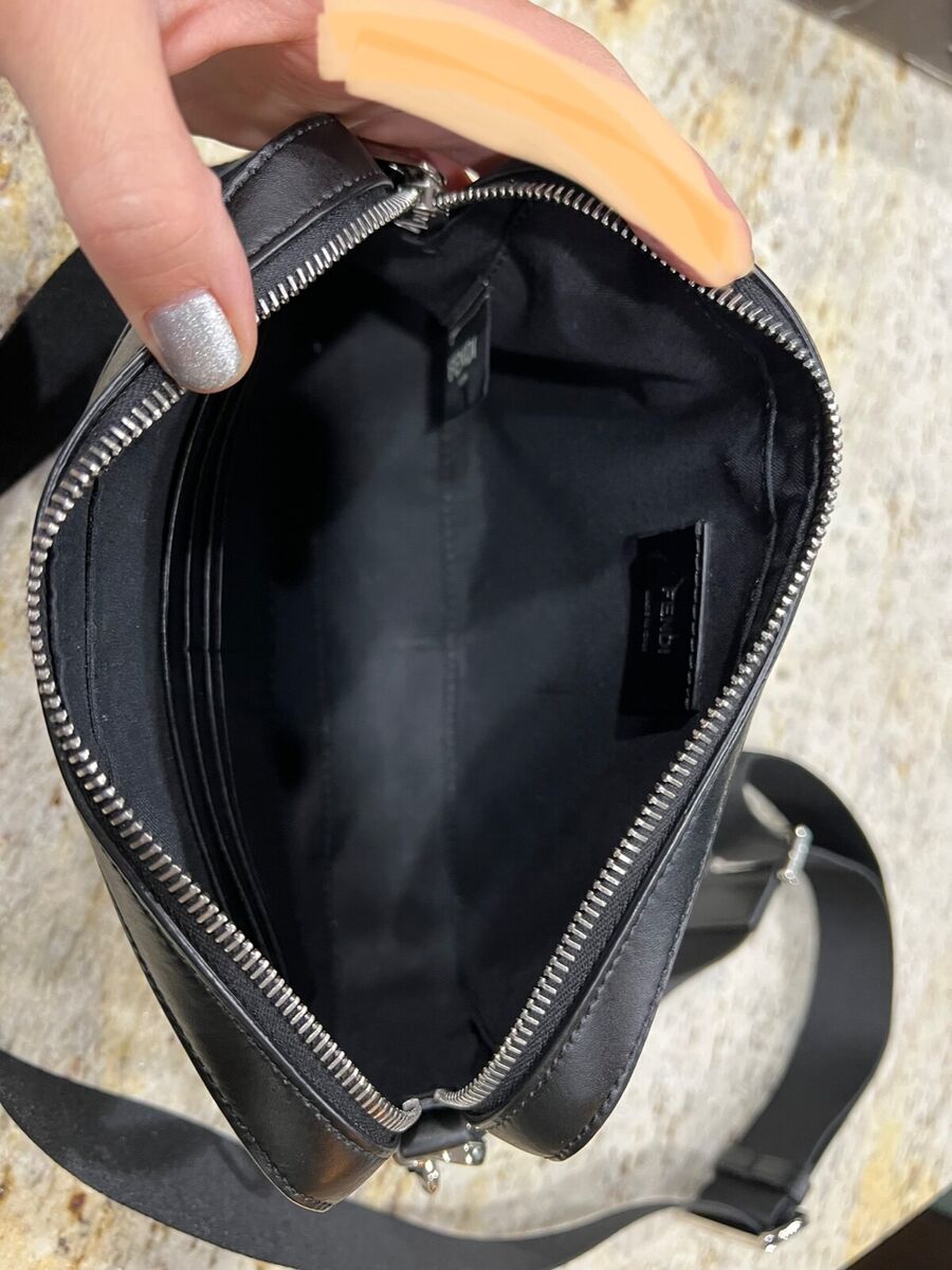 Camera case leather crossbody bag Fendi Black in Leather - 30827818