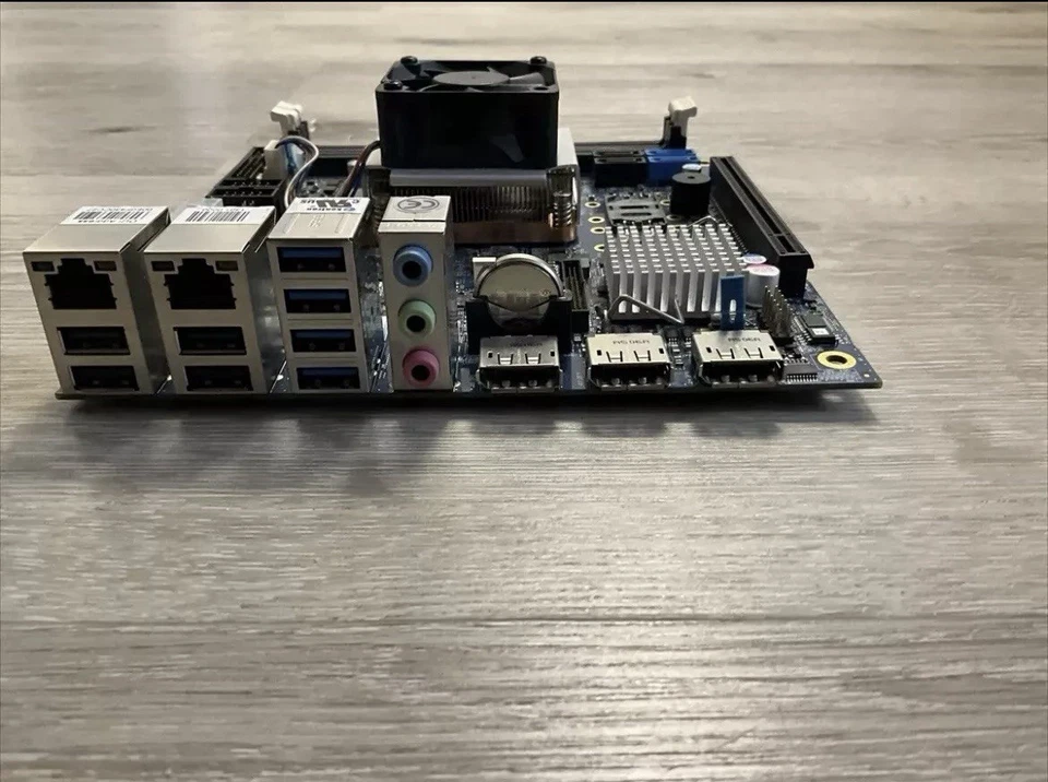 Kontron KTQM87/mITX 810554-4500 Motherboard /w Core i7-4860EQ CPU - Bild 4 von 4