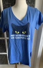 Life Is Good Cat Crusher Tee Sz L EUC "Pay Attention To Me Ignoring You" V Neck