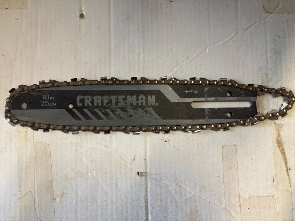 Combo de barra y cadena de motosierra Craftsman de 10 pulgadas para motosierra eléctrica V20 Foto 2 de 2
