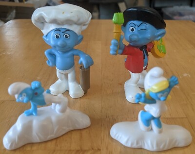 SMURF FIGURINES LOT 4 PAINTER 2011, BAKER 2011, SMURFETTE 2017, HEFTY 2017 MCDON