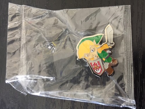 Legend of Zelda Windwaker Pin - Not For Resale NFR. Limited Edition RARE! NEW! - Picture 2 of 4