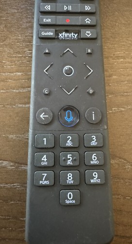 XFINITY Comcast Xr15v2-UQ, Xr15v2-RQ Voice Control Remote (Minimal Use ...