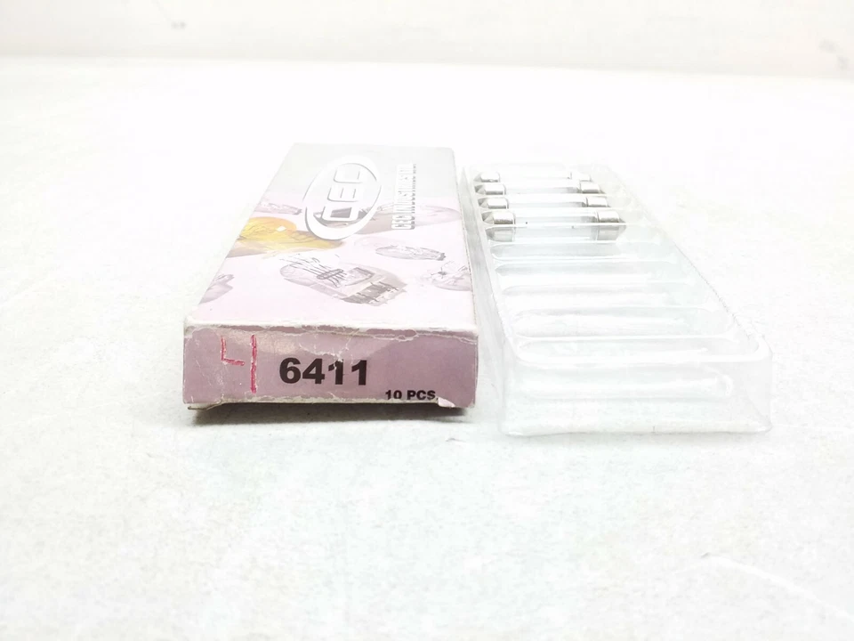 6411 CEC Industries Miniature Light Bulbs Free Shipping Made In Taiwan 4Pcs - Image 3 of 4