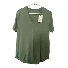 A New Day Women's Green V-Neck Top