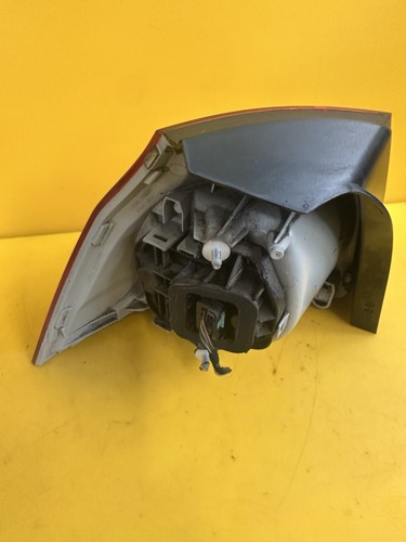 VW Golf V 5 Rückleuchte rechts außen 4VFX13404AA - Bild 6 von 9