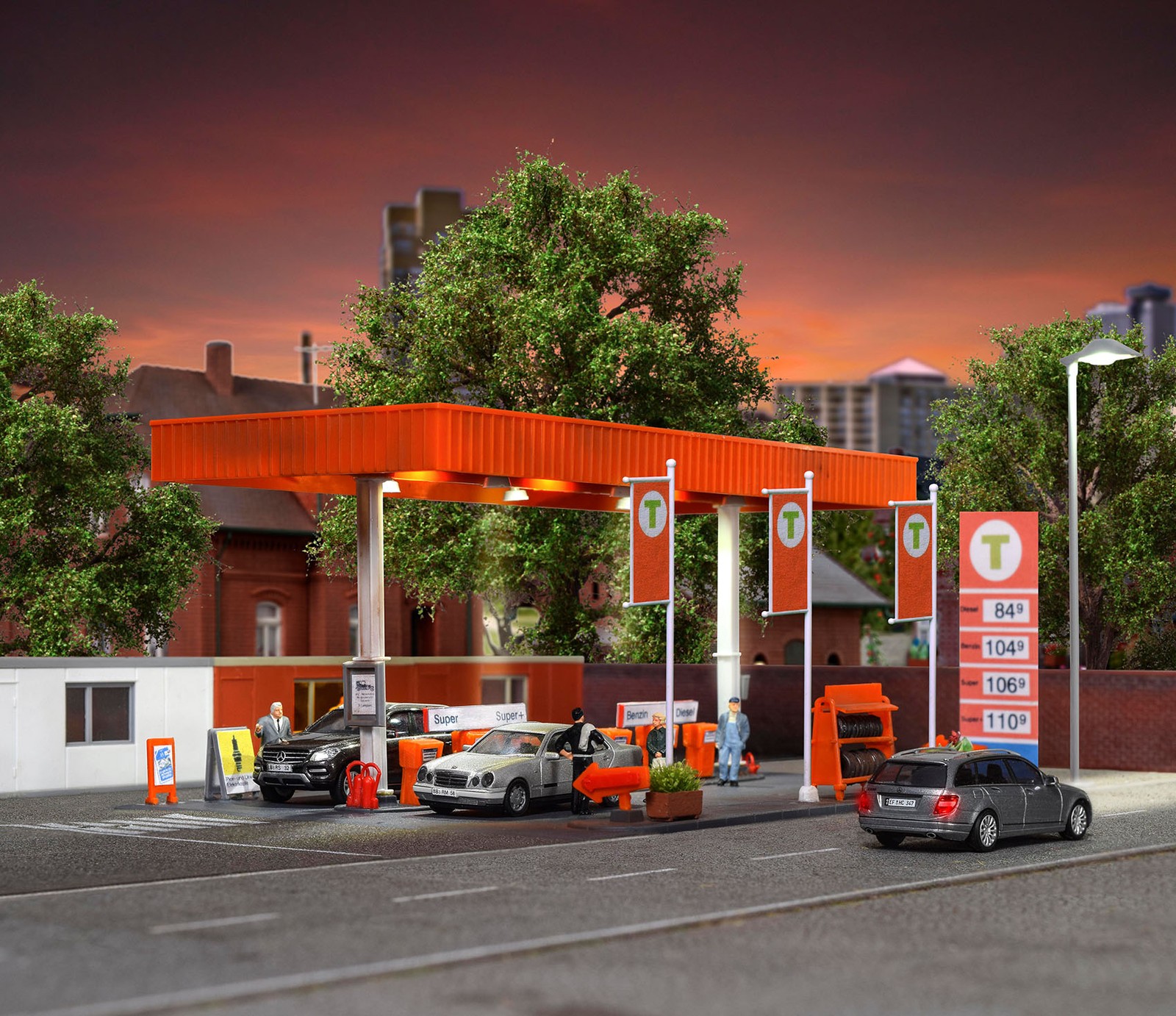 Kibri 38705 - H0 SB Gas Station - New