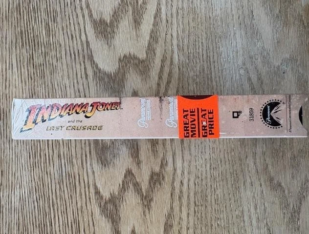 The Indiana Jones Trilogy [Raiders, Temple, Crusade] (VHS, 1989) 3 Movie Box Set - Image 3 of 4
