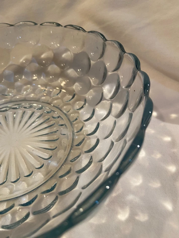 Anchor Hocking Bubble Glass Vintage Serving Bowl - Image 3 of 4