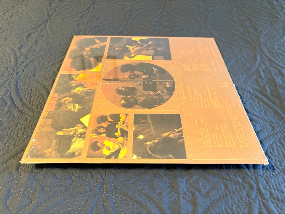 THE  SUPREMES   SEALED "NEVER PLAYED" VINTAGE VINYL RECORD ALBUM - Image 3 of 4