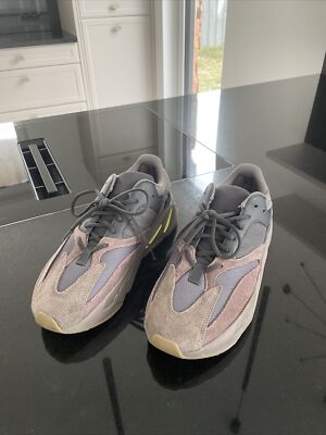 Adidas Yeezy Boost 700 Mauve
