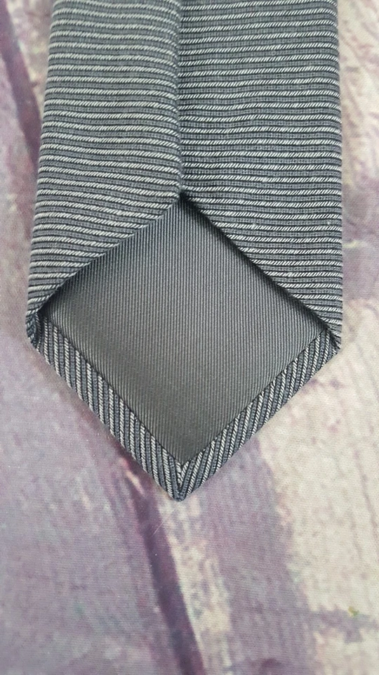 NUEVA Corbata para Hombre Vince Camuto Arturo Rayas Gris/Blanco Foto 3 de 4