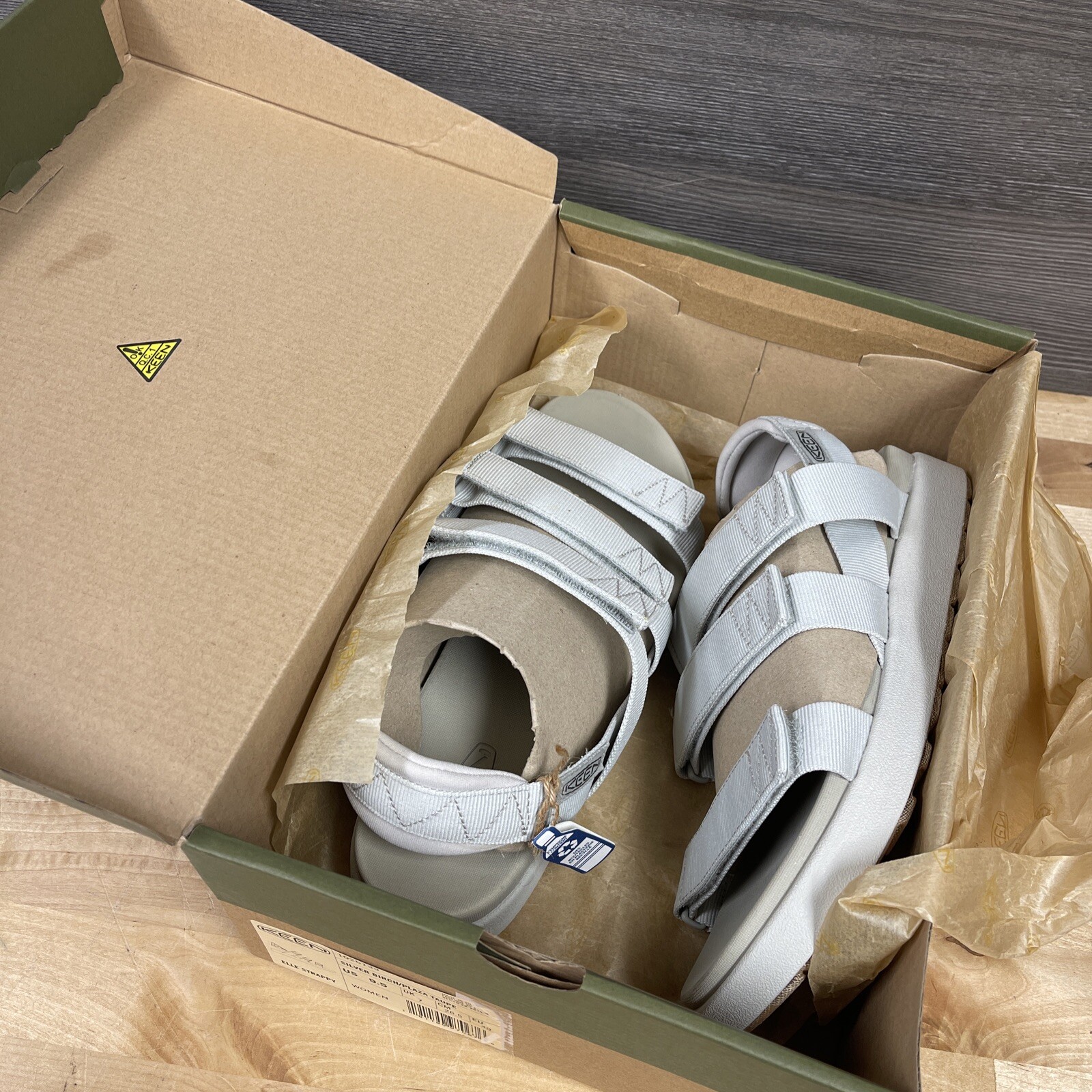 KEEN Sandali da donna argento taupe elle cinturino taglia 9 5 nuovi