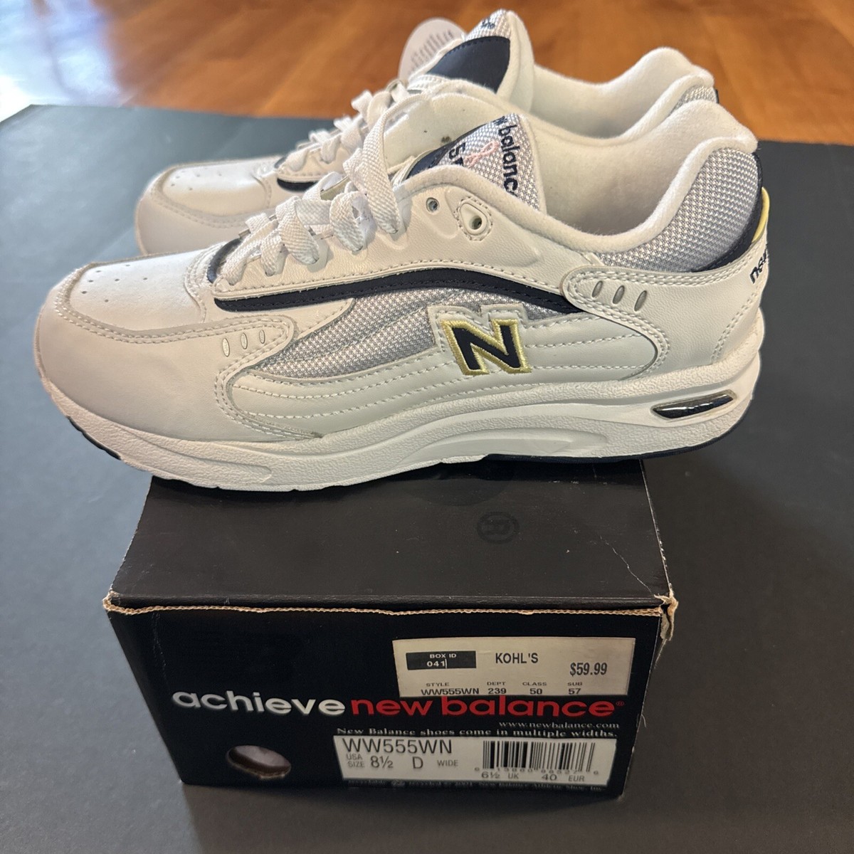 New Balance Womens White Achieve 555 Lace Up Athletic Walking Shoes Size  D