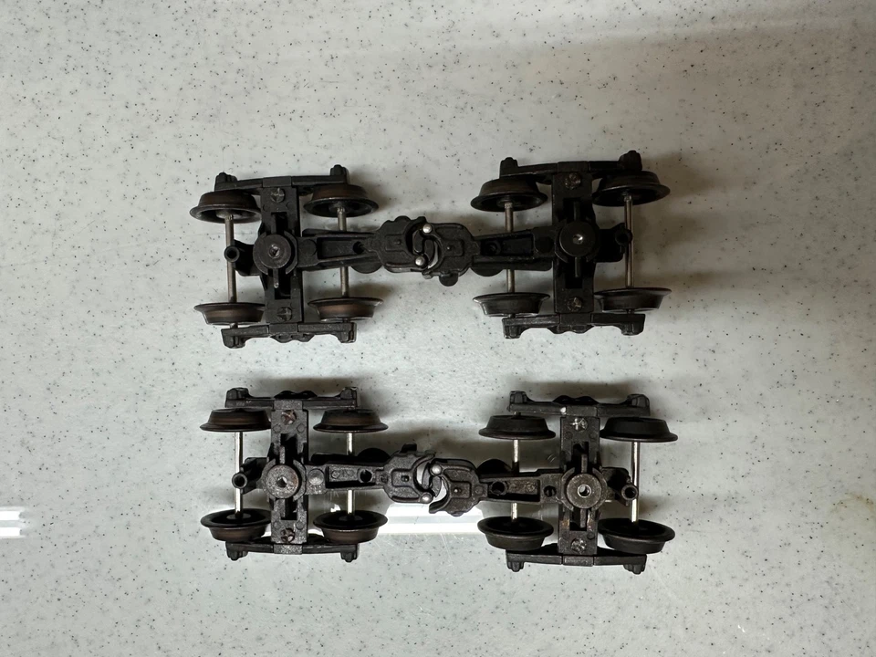 O Scale 3 Rail K-LINE Freight Trucks w/ Couplers  Set of 4 Used - Image 2 of 4