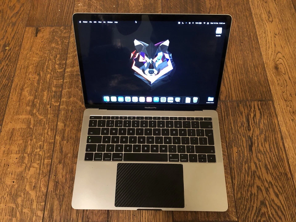 Apple Macbook Pro - Image 2 of 4