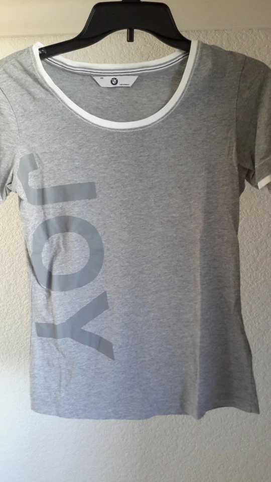 Camiseta para mujer marca BMW "JOY" 100 % algodón hecha en Indonesia usada en excelente estado Foto 2 de 4