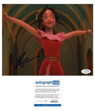 Aimee Carrero "Elena of Avalor" AUTOGRAPH Signed 'Princess Elena' 8x10 Photo D