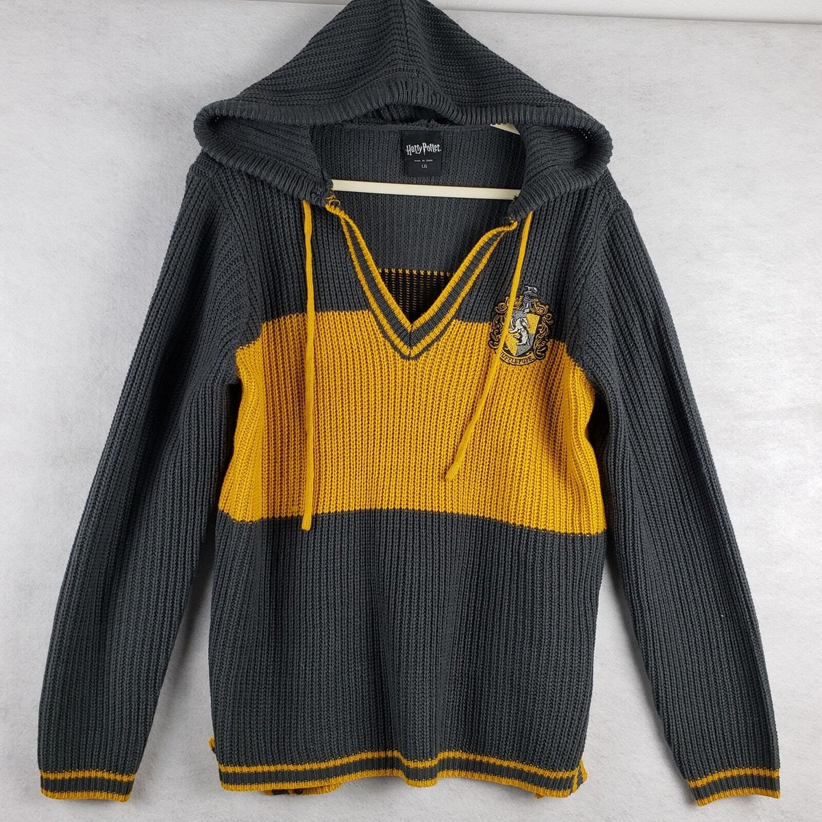 Harry Potter Size L Hufflepuff Knit Hooded Sweater Gray Gold Colorblock  Hogwarts