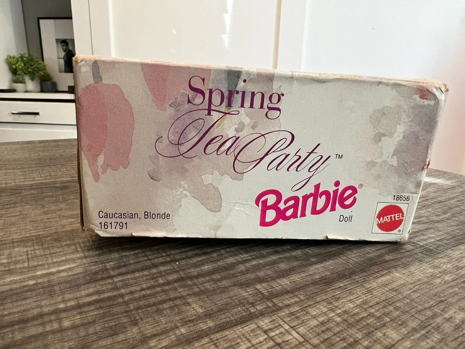 1997 Spring Tea Party Barbie - Avon Exclusive (Special Edition) - NIB, Box Wear - Image 4 of 4