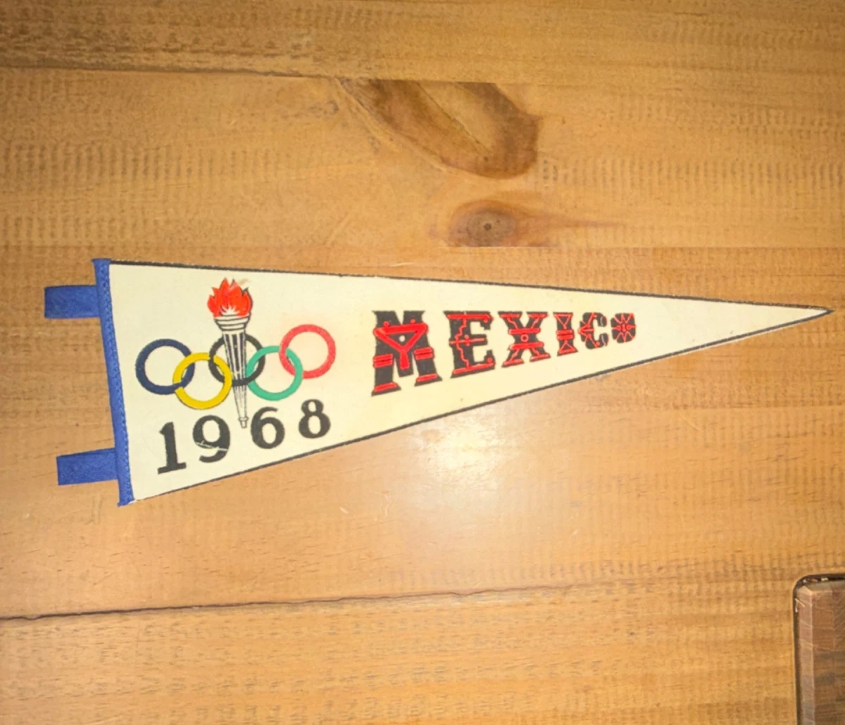 PINS PIN BROCHE SPORT MEXICO 1968 PRESSE TRES BON ETAT