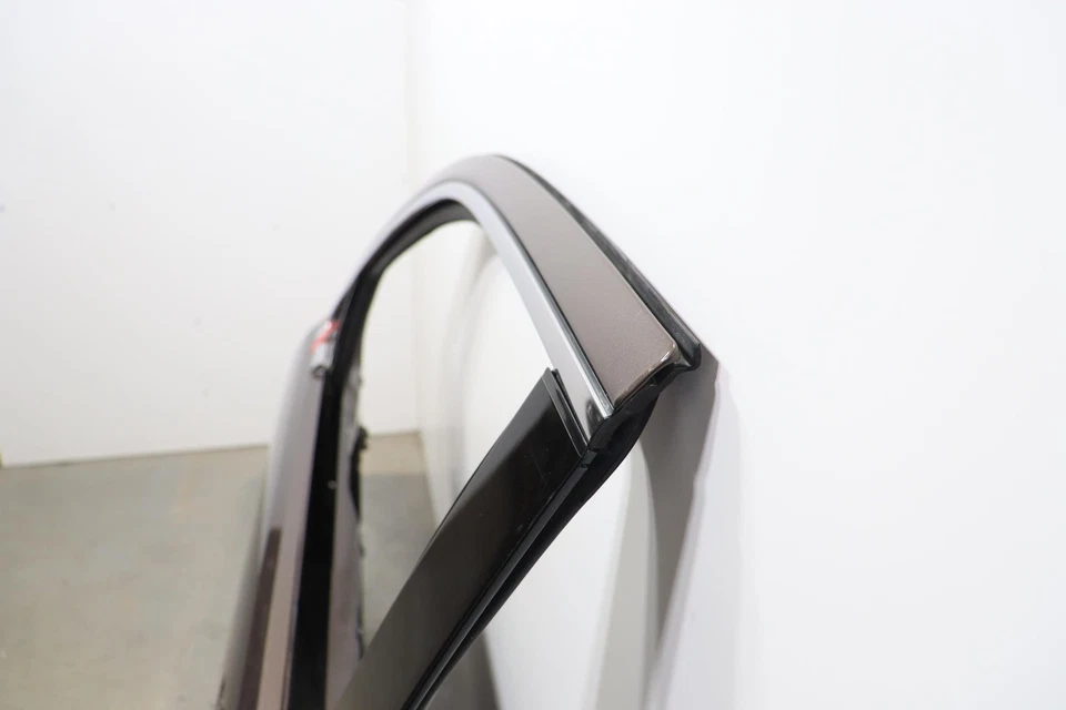 2011 - 2022 JEEP GRAND CHEROKEE WK FRONT LEFT SIDE DOOR SHELL OEM BROWN_PUW - Image 2 of 4