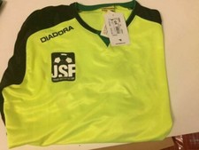 Diadora Fussball / Sporttrikot neon / Neu