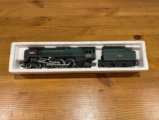 Hornby R063 BR Standard Class 7P65 4-6-2 Britannia Engine & Tender '00' gauge