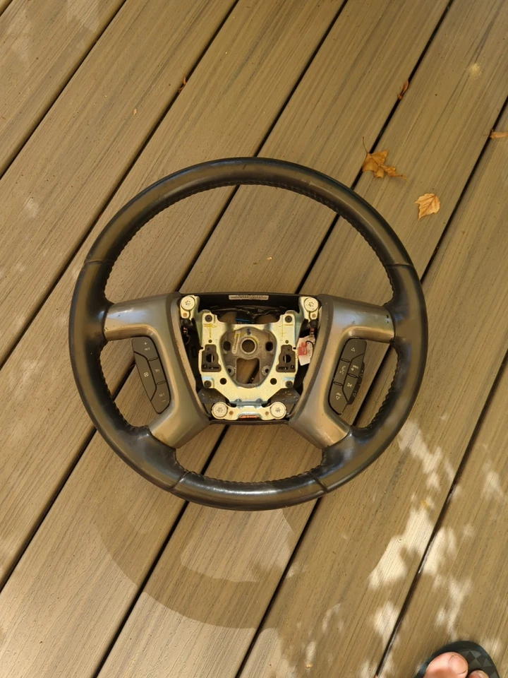 Chevrolet Silverado Tahoe 2012 volante de cuero negro con crucero 07-13 OEM Foto 2 de 4