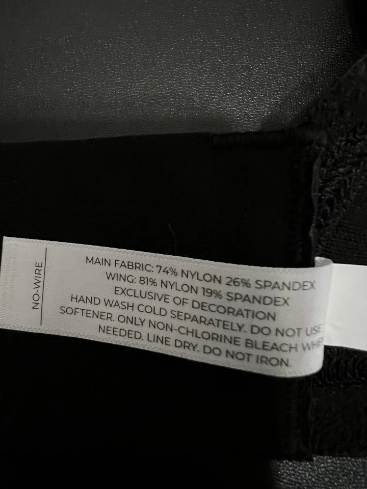 Sutiã esportivo feminino LIVI Lane Bryant 36C azul marinho sem fio acolchoado cobertura total - Imagem 3 de 4