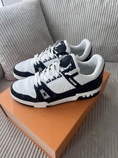 Louis Vuitton Sneaker Trainer Schwarz Weiß Gr. 44 Neuwertig NP 1090€