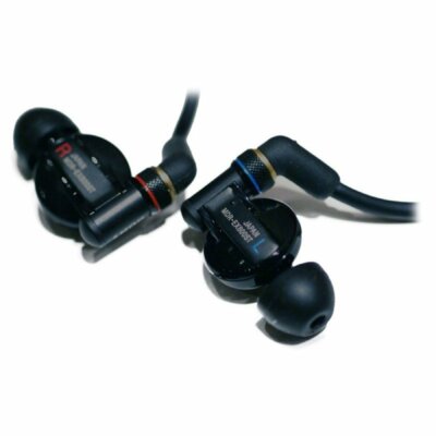 SONY モニターイヤホン MDR-EX800ST 純正ではないケース付き s-l400.jpg