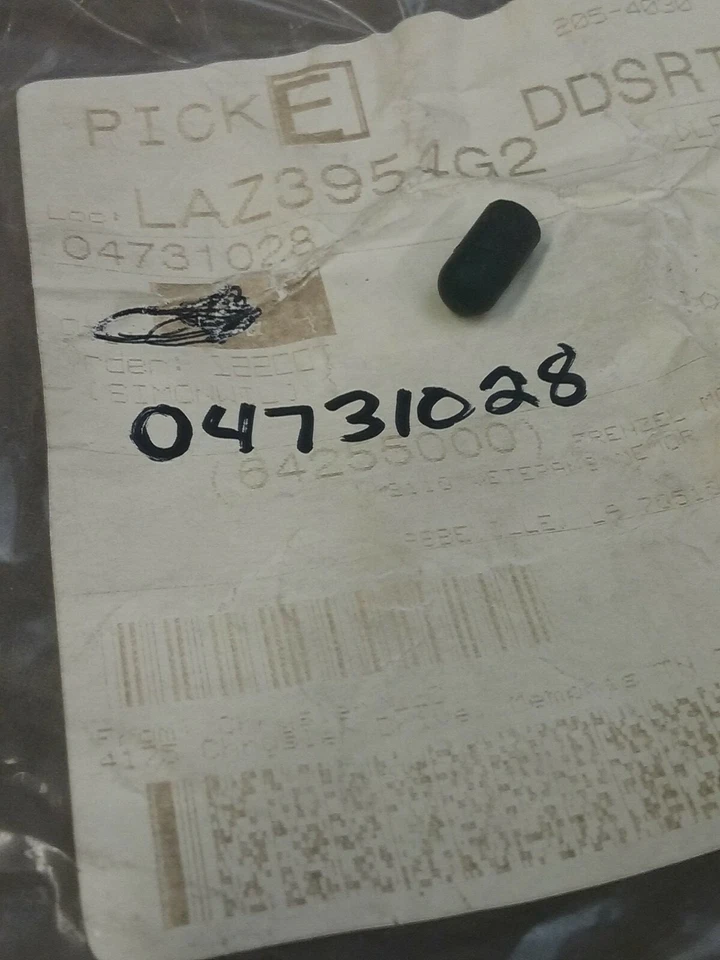 Mopar 04731028 Cantidad-1 Foto 2 de 2