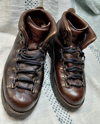 Danner Vintage 1990 Hiking Boots Men s 8.5 Women s 9.5