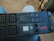 APC  Metered PDU Rack - Black